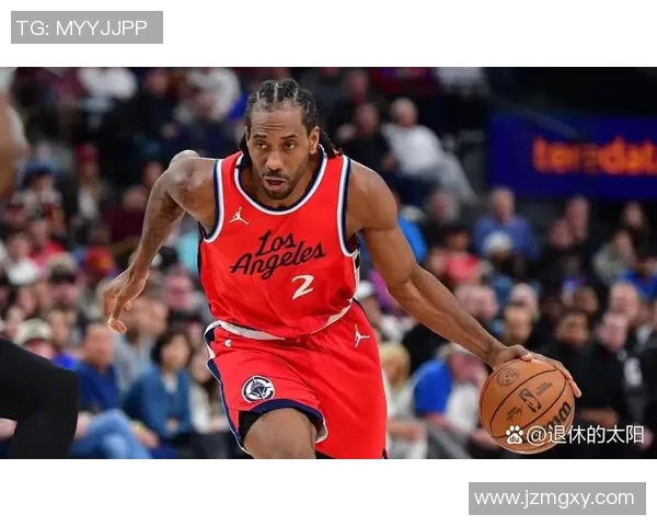 被骂惨的男足球星背后真相 揭示公众舆论的无情与明星压力 被骂惨的男足球星背后真相 揭示公众舆论的无情与明星压力